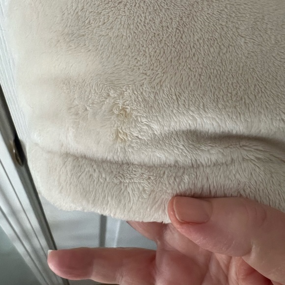 Athleta Women’s Down Vest - Picture 2 of 4